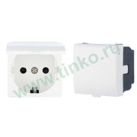 Розетка с з/к, шторками и крышкой, белая LK45, (851504): Розетка